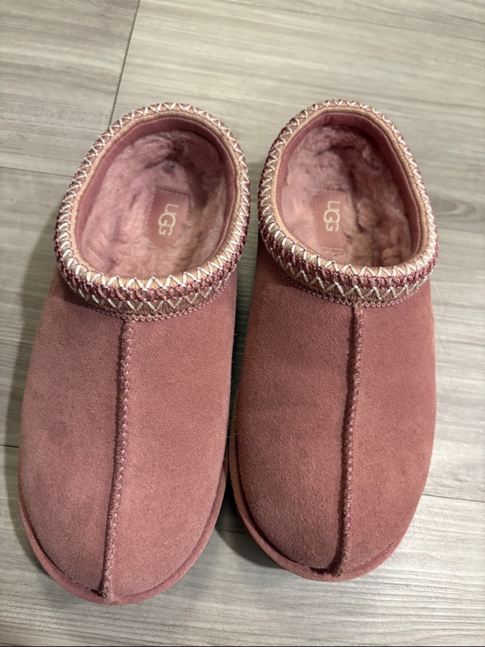 Ugg pink Tasman size 7